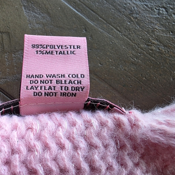 Juicy Couture 3PC Winter Gift Set Scarf, Hat And Gloves With Embellished Logo - Picture 7 of 7